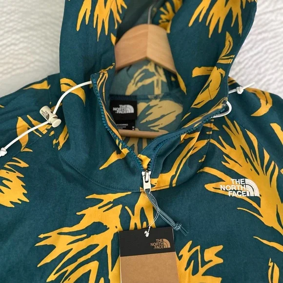 The North Face Teal and Mustard Patterned Jacket - Picture 3 of 4